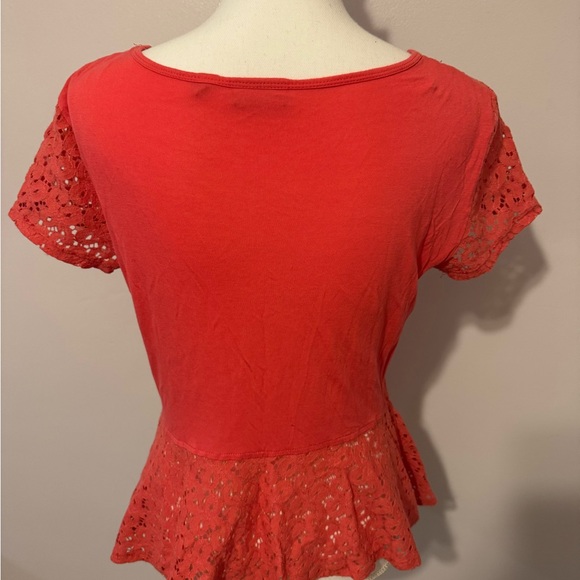 DKNYC, orange lace peplum short sleeve es top, medium - Picture 3 of 5